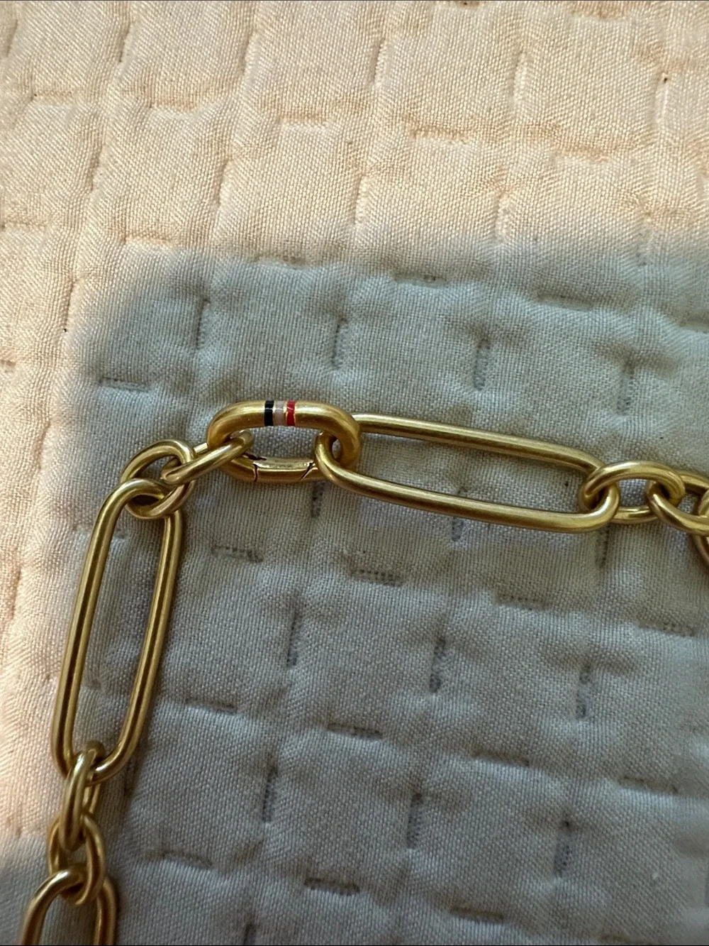 Clare V Gold Paperclip buckle Chain Strap with Cream Pouch - Picture 2 of 4
